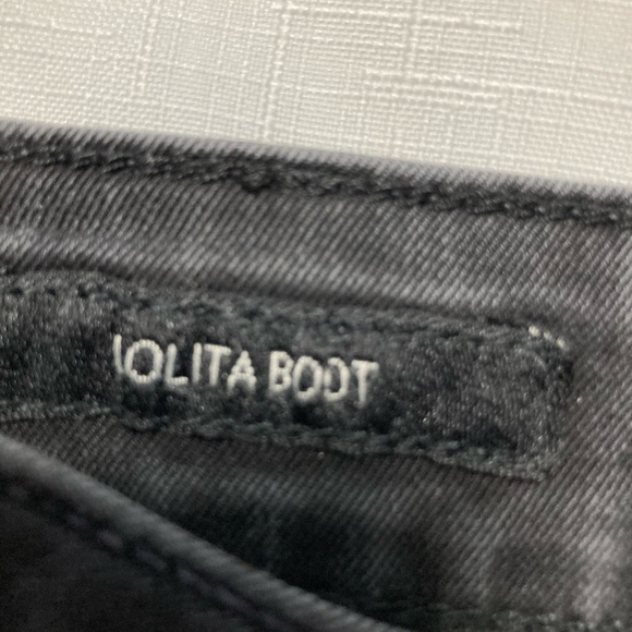 Lucky Brand women’s black distressed jeans size 6/28 R - Picture 3 of 9